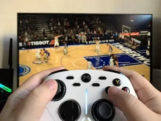 NBA2K22游戏手柄推荐：人体工学精准操作，无线便捷体验，性价比之选